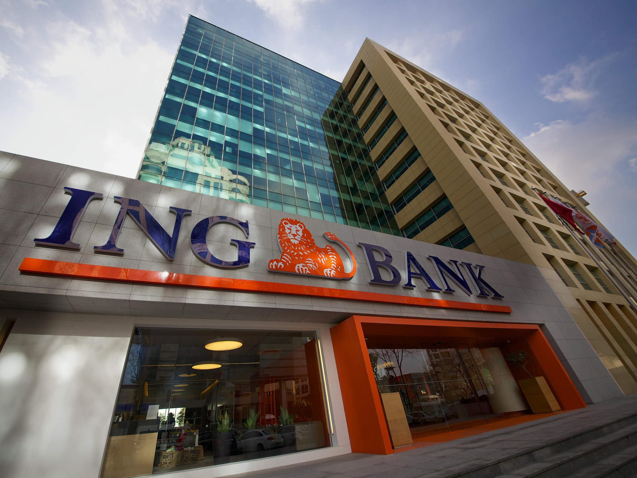 ING enters online marketplaces in Netherlands and Germany