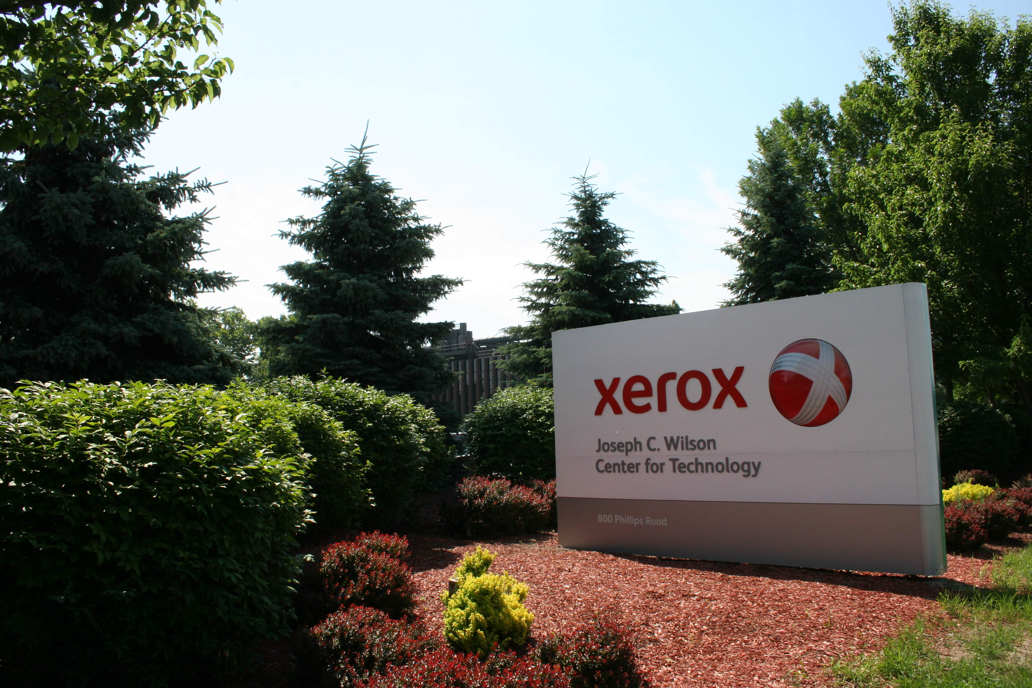 Xerox's Q3 services and financing revenues drop 7.5%